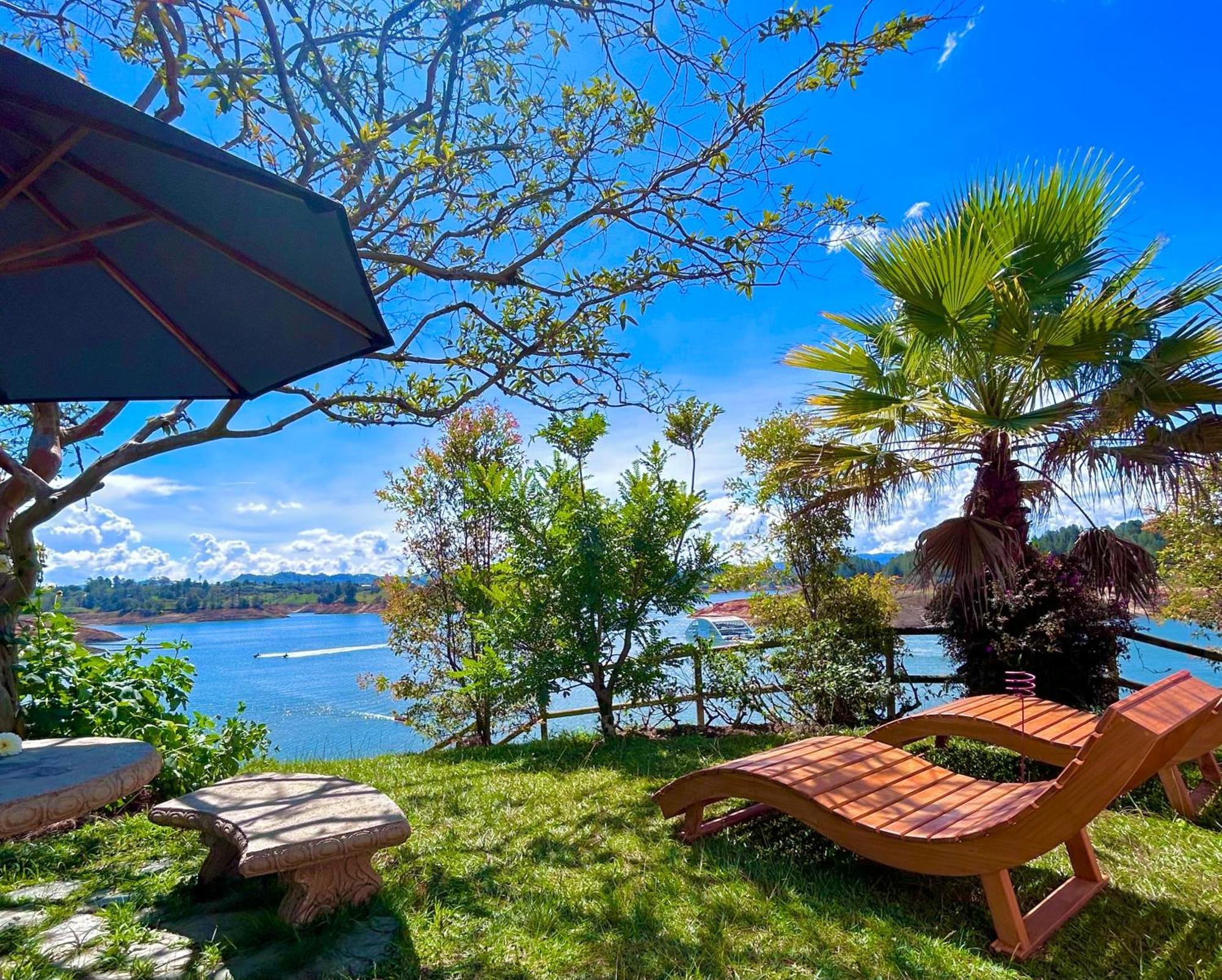 Penzion El Trebol Guatapé Exteriér fotografie