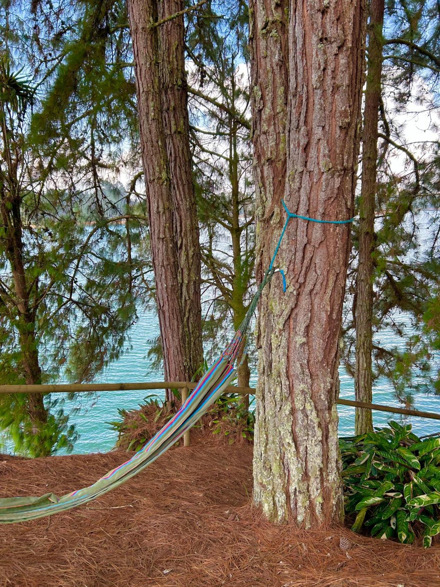 Penzion El Trebol Guatapé Exteriér fotografie